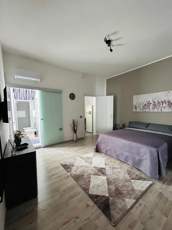 Ferienwohnung Essential House Brindisi Exterior foto